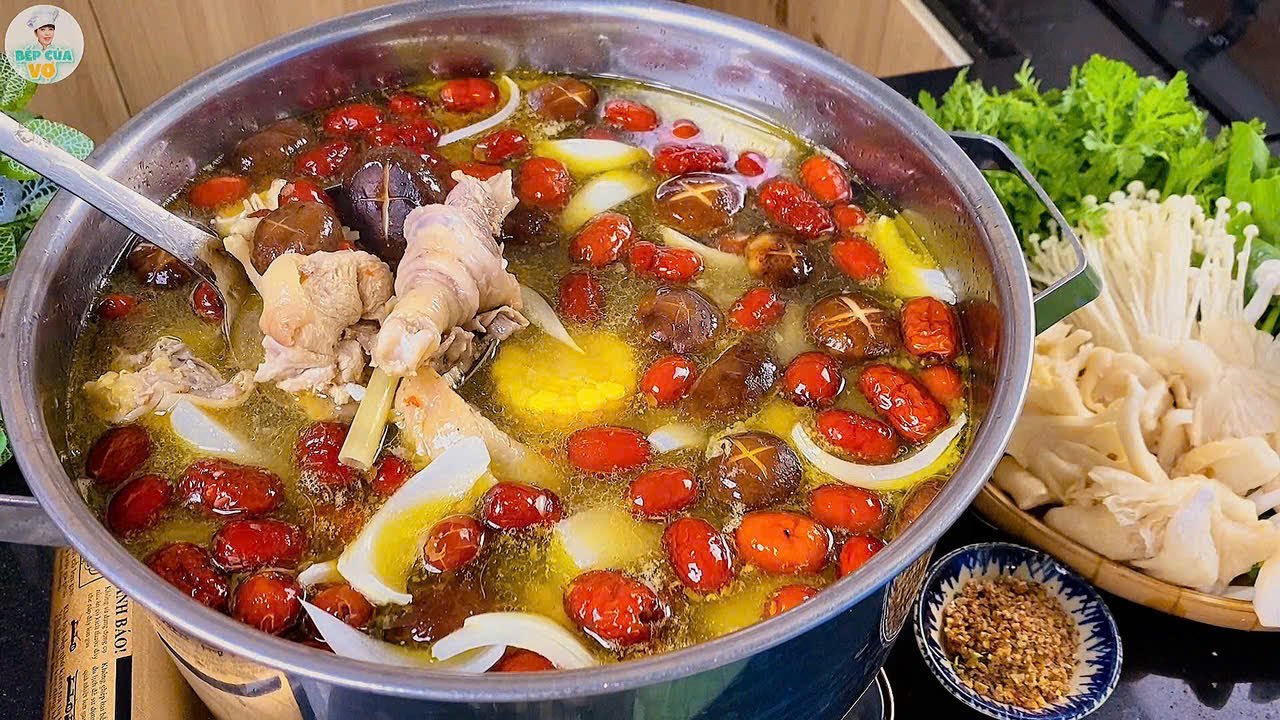 Thơm ngon bổ dưỡng với GÀ HẦM TÁO ĐỎ | LẨU GÀ TÁO ĐỎ ngọt thanh đậm đà | Bếp Của Vợ