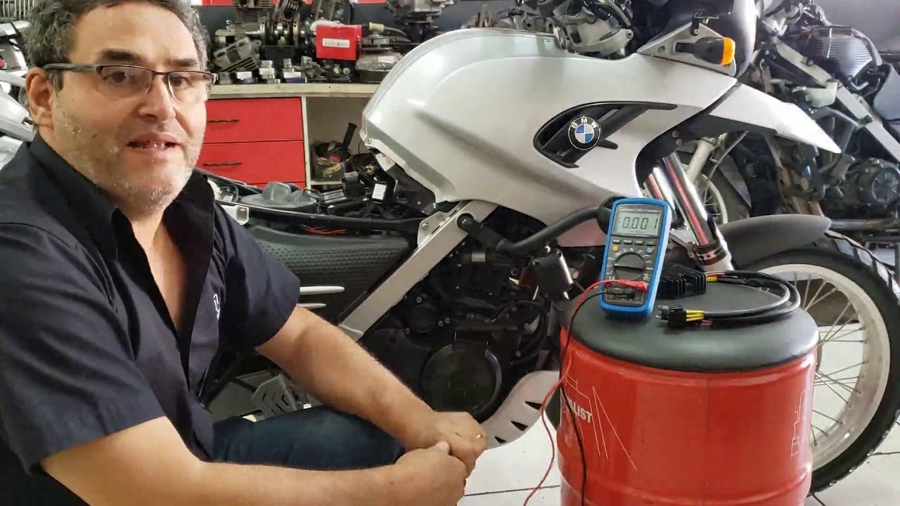 Como testar seu regulador retificador de voltagem, bateria e seu estator da BMW F650GS
