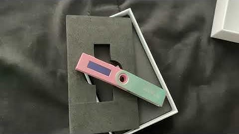 Ledger Nano S Unboxing - Cryptocurrency / Bitcoin Cold Wallet