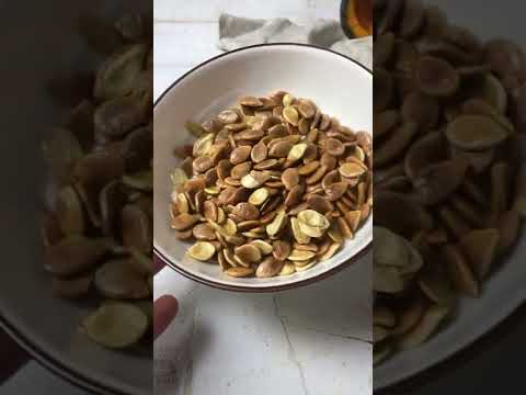 How to toast pumpkin seeds: the recipe to prepare a healthy and crunchy snack