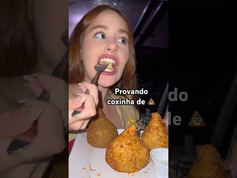 Provando coxinhas esquisitas