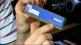 Kingston HyperX Blu DDR3 Overclocking Memory Kit Unboxing & Look Linus Tech Tips - YouTube