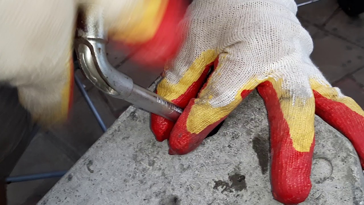 Ключ для снятия пружин контргруза стиральной машины индезит - YouTube