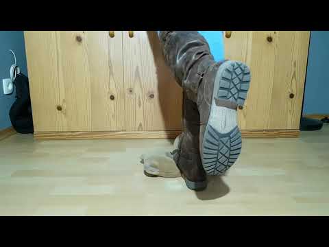 Baretraps Boots trample teddy bear #SOFIAARMAZZI