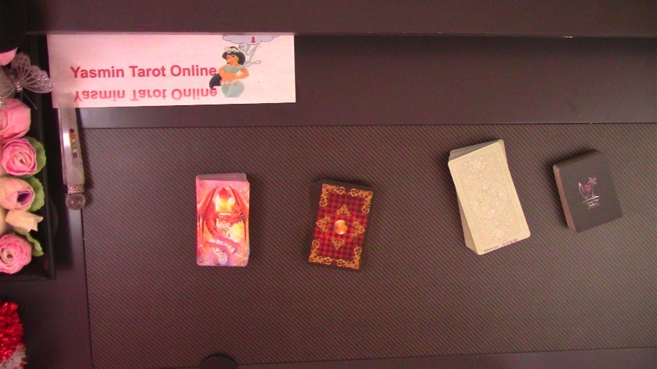 مقایسه شما و رقیب از نظر طرف مقابل Yasmin Love Tarot