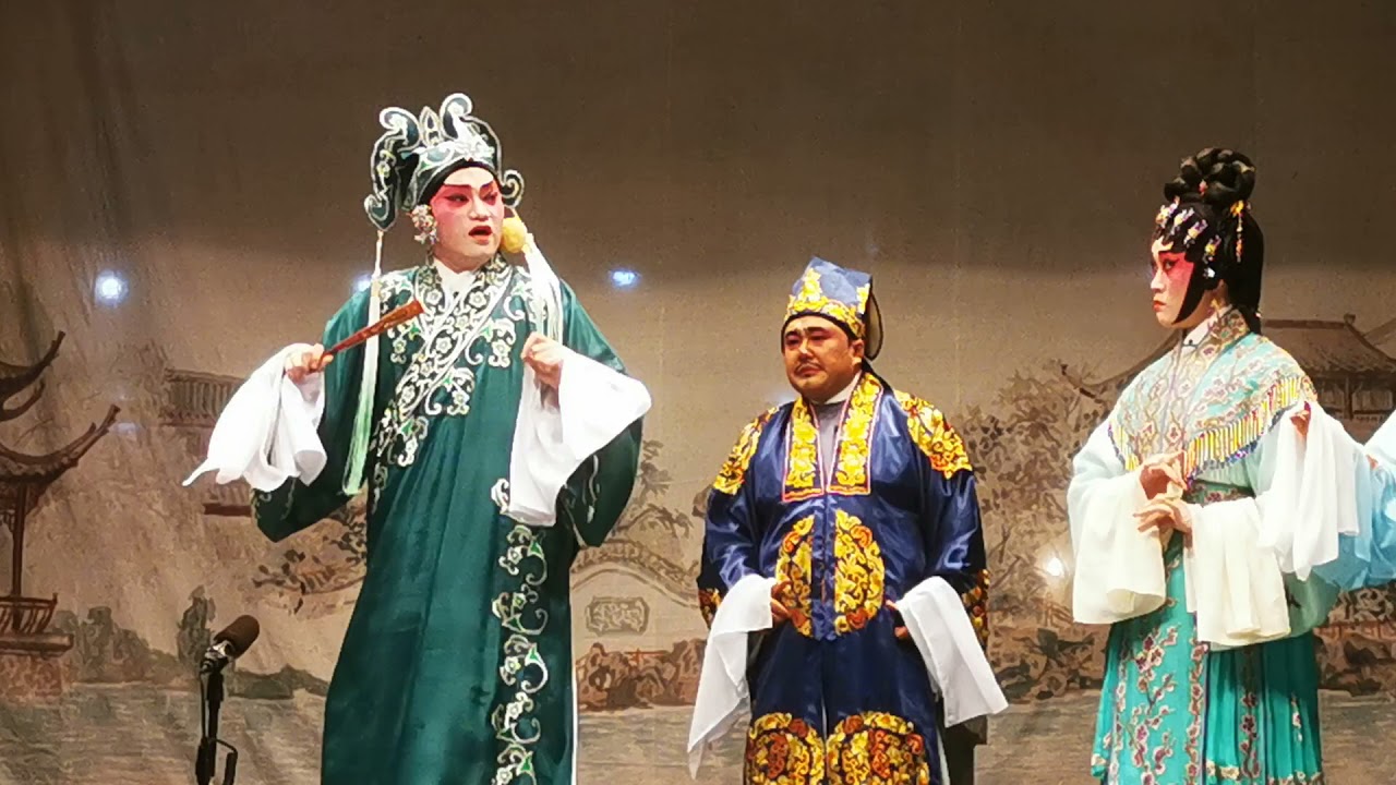 寶劍重揮萬丈紅（譚穎倫  唐宛瑩  郭啟輝  陳禧瑜  周洛童）