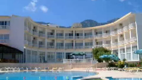 Baxter Reginald Calls A Hotel To Get Away From ...