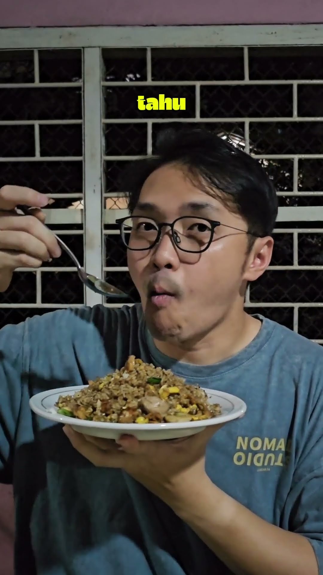 COBA MAKAN DI RESTORAN PALING SEPI DI TANGGERANG?!