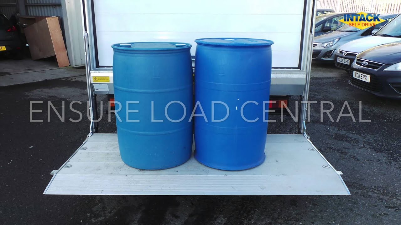 How to use a tail lift safely