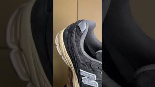 New Balance 2002r (dark gray)