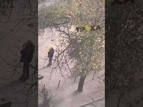 взрыв гранаты в руке у мужика в Харькове