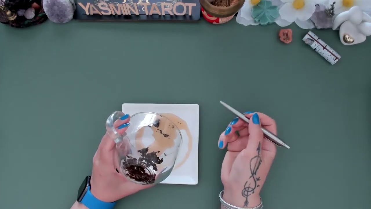 ⚡فال چای: نشونه‌ای که نباید نادیده بگیری⚡