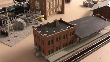 My 4x8 HO Layout Expansion Part 17 - Walthers Water Street Freight Terminal