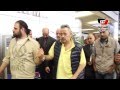 فيديو ..جورج وسوف يصل مطار القاهرة بحالة صحية سيئة 