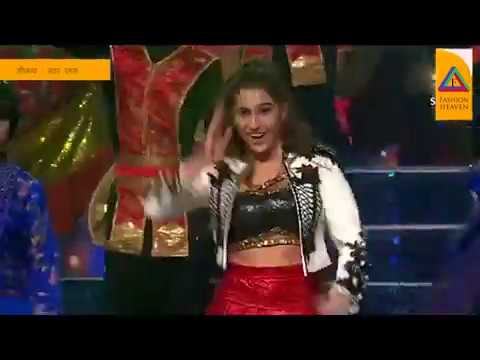 Sara Ali Khan Dancing On kareena kapoors song