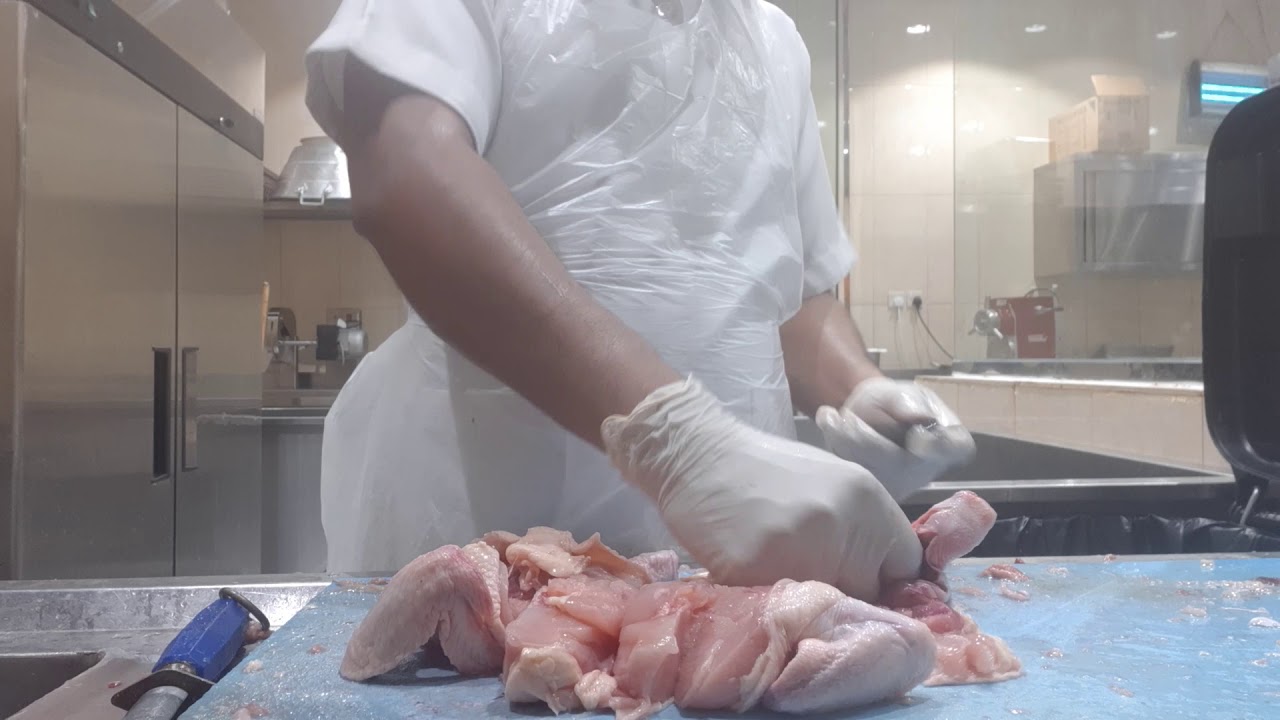 How to cut bonelass chickens for shawarma (SHOHEL)