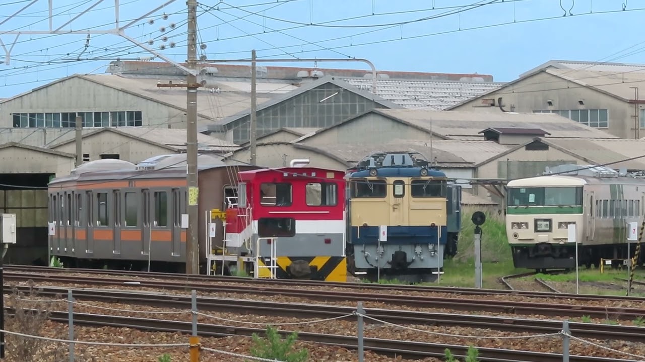 209系トタ82編成サハ209-1004+1両が解体線へ移動 長野総合車両