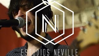 Video thumbnail of "Rufus T. Firefly - "Pompeya" Live Sessions Cap 1.04"