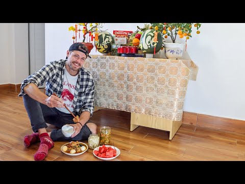 Video My First TẾT In VIETNAM!!! BIG SUPRISE, COOKING +... - youtube