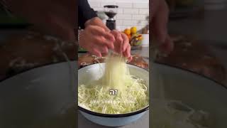 סלט כרוב אסייתי פשוט להכנה וסופר טעים