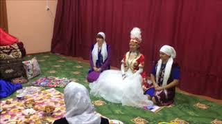 Казахский обряд Сырга салу