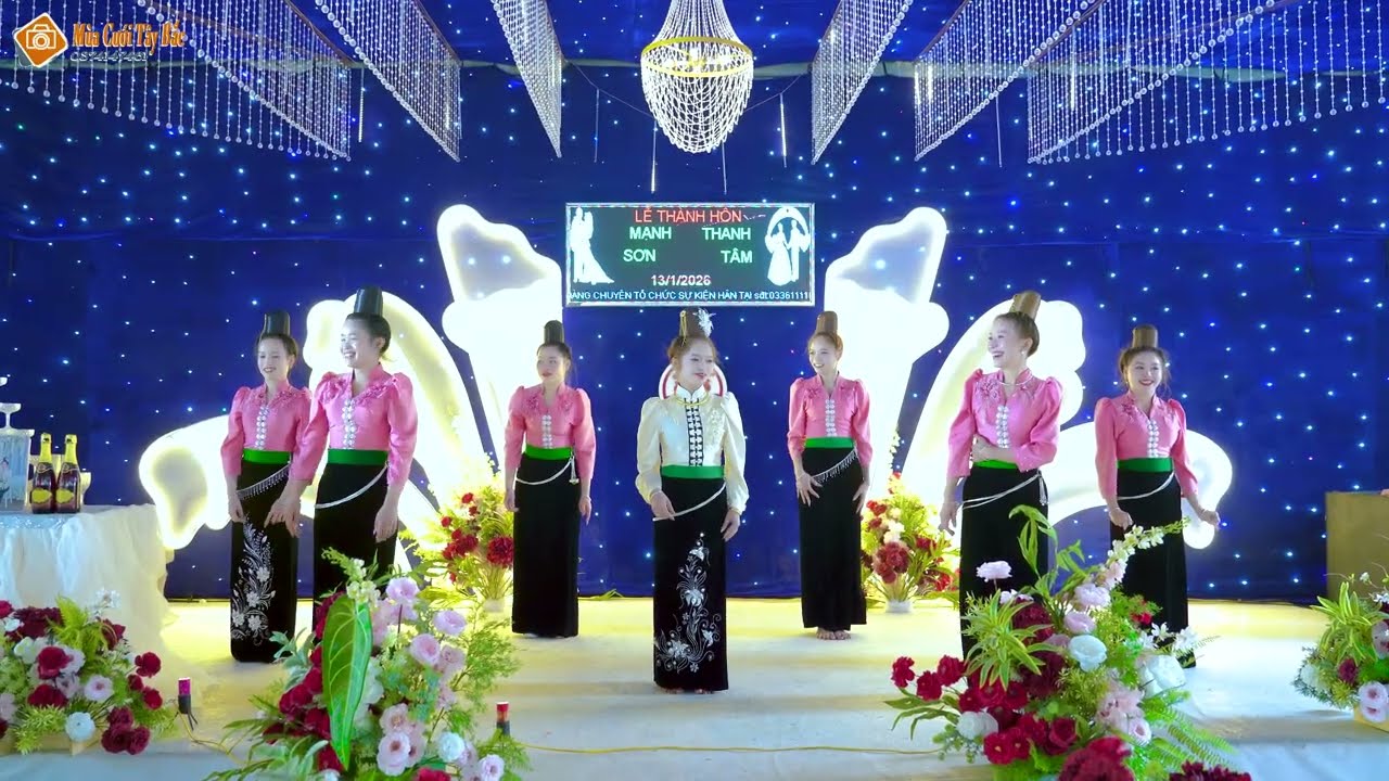 VŨ ĐIỆU CỰC HÓT DO CHÍNH CÔ DÂU VÀ ĐỘI MÚA GIA ĐÌNH MÚA MỪNG 