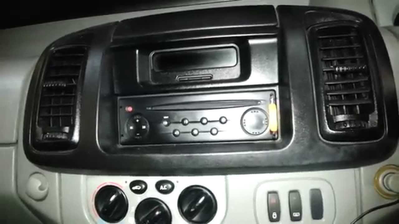 Howto remove the radio from a Renault Trafic 