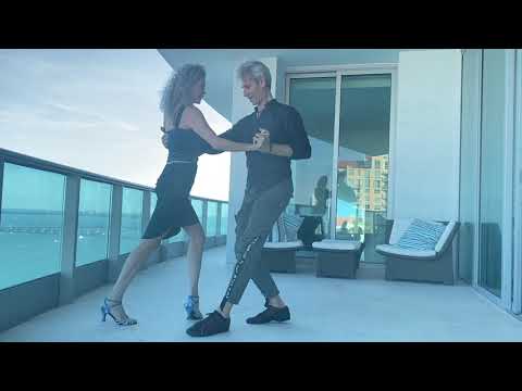 StepFlix NeoTango Dance Demo 2 | Gabriel Toppino & Lili Barrera | "Felino" by Electrocutango
