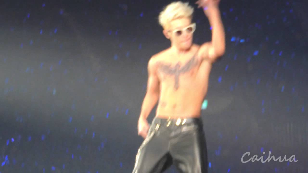 how cut abs v in SS5 Day1 Seoul YouTube Donghae Rockstar 130323 how cut abs v in SS5 Day1 Seoul YouTube Donghae Rockstar 130323