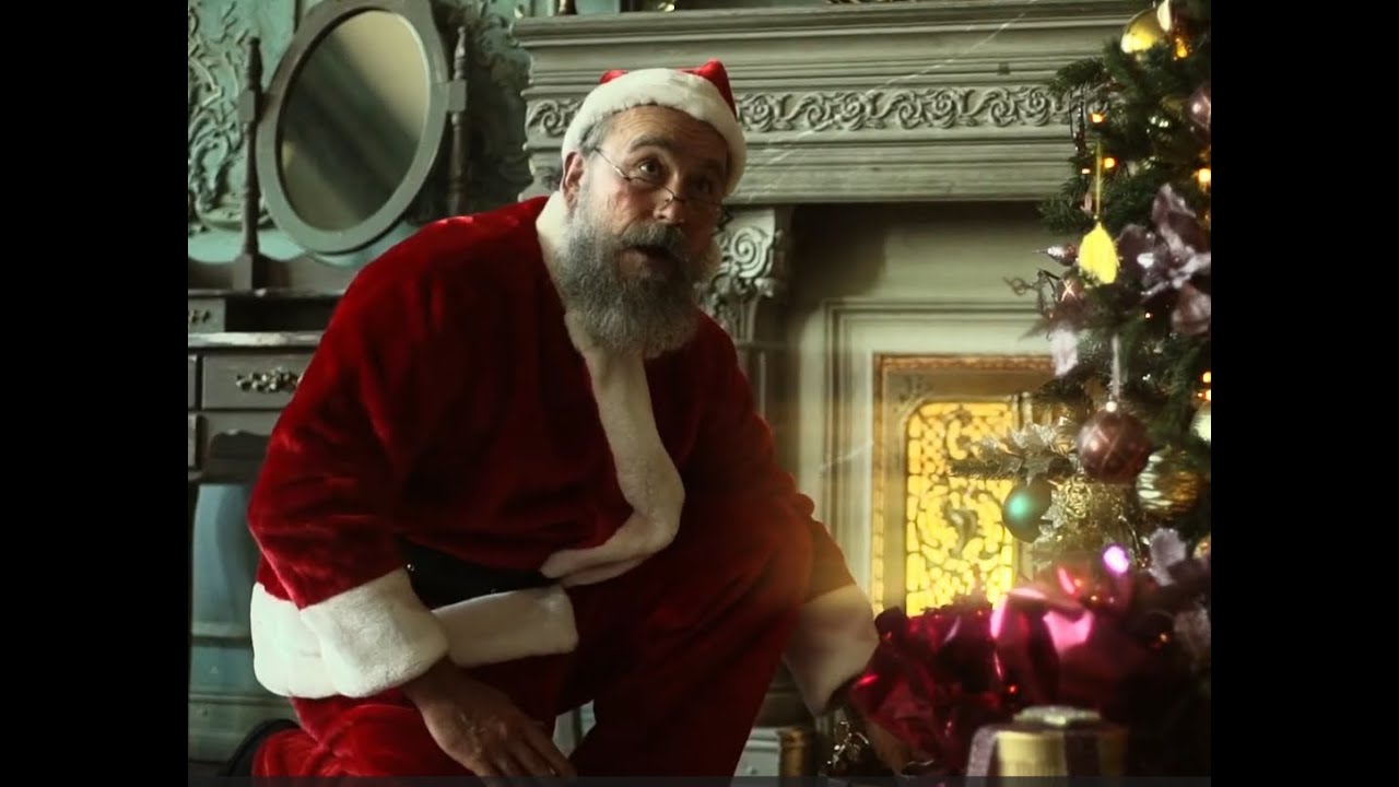 Anthony Parsons   Mistletoe Town (Official Video)