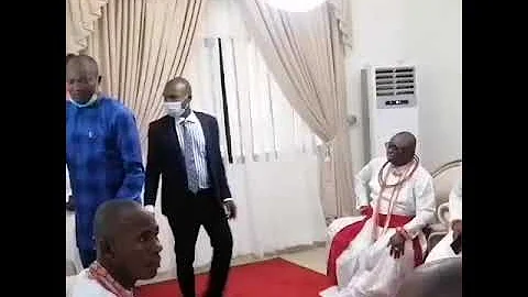 Former President Obasanjo Knelt Down to Greet the Newly Crowned Olu of Warri