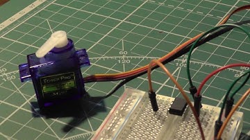 Servo 9g SG90 + ATTiny85 (USB 5V)