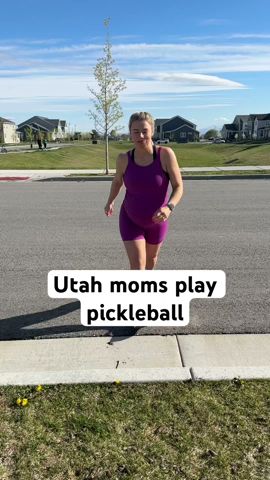 Utah moms play pickleball