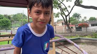 combate de niños
