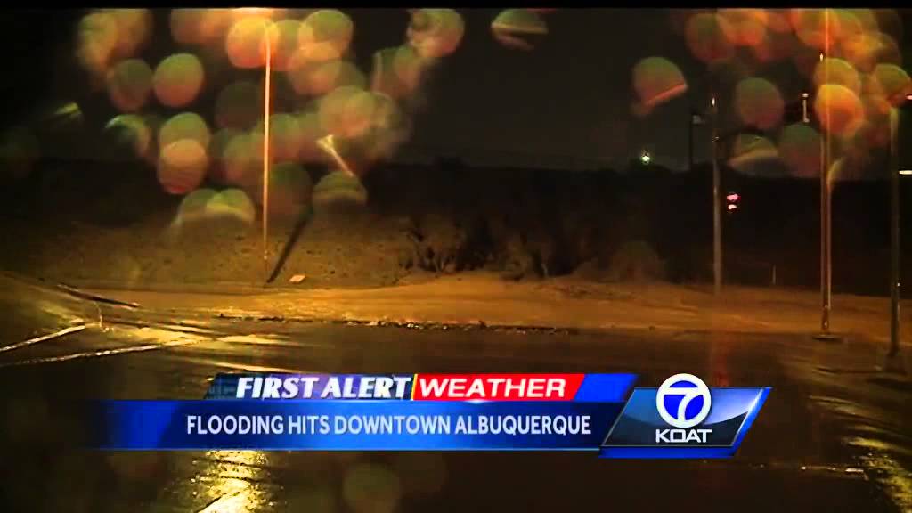 Flooding hampers travel in downtown Albuquerque - YouTube