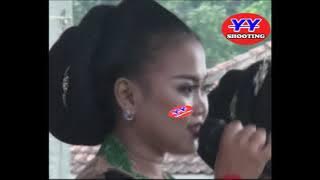 Nglabur langit / Yuli Sri Asih Cs