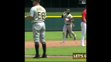 Diego Castillo SMASHES HIS 9TH HOMER OF THE YEAR FOR THE EARLY LEAD | Pirates @ Reds 7/7/2022