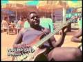 Capture de la vidéo 'Breadline' - Warumpi Band ....  From Album 'Big Name No Blankets'