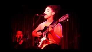 Video thumbnail of "Lianne La Havas - Final Form - Live @ The Glee Club, Birmingham"