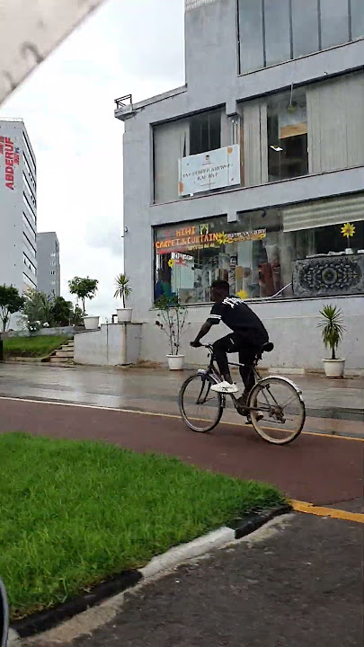 #ethiopia #addisababa #airport #road #shorts #rain #september #2025 #tigry_music #amharic #travel