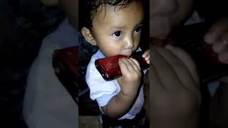 Dedek Oliv Lagi Niup