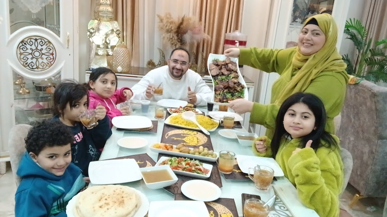 لاول مره جوزي حلف اعمله اكل فنادق  ابهرته رابع يوم رمضان✨🌙 واجواء اسريه واكبر تحدي بين محمد وهاجر💪