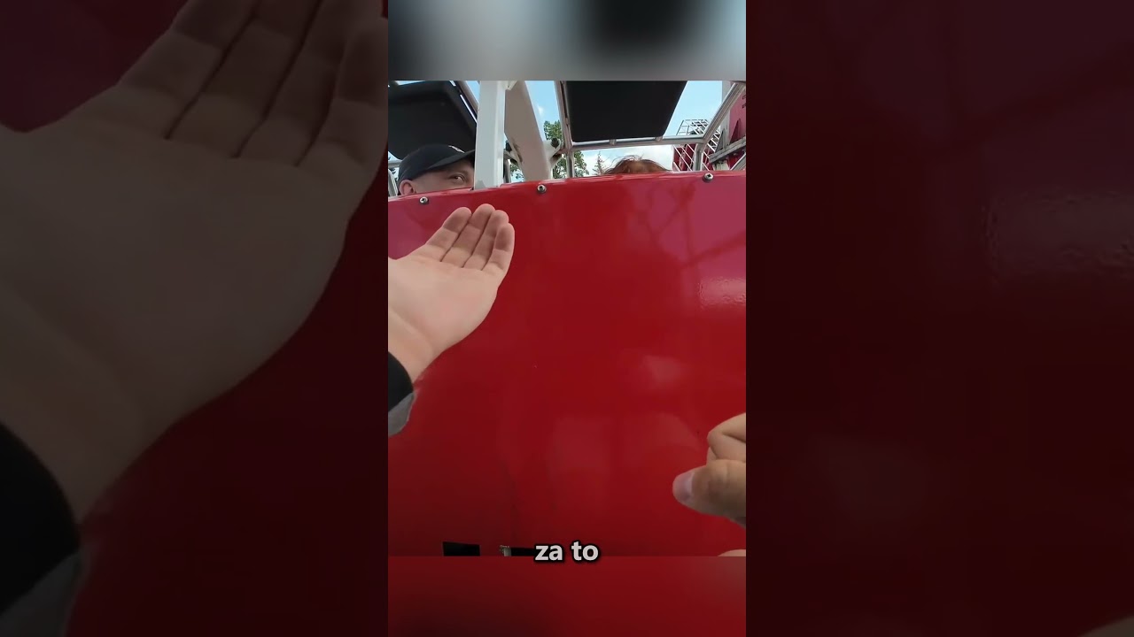 AZDUS DOSTAJE RZYGIEM NA KOLEJCE W PARKU ROZRYWKI