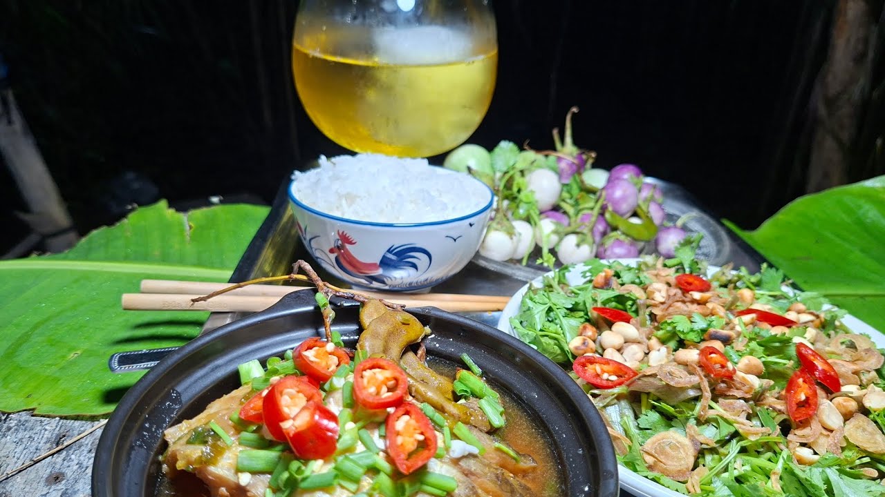 TƯ LANG THANG #ĂN CƠM CÁ KHO LẠC DẦM ME CHẤM RAU MUỐNG BÓP GỎI CÀ PHÁO 