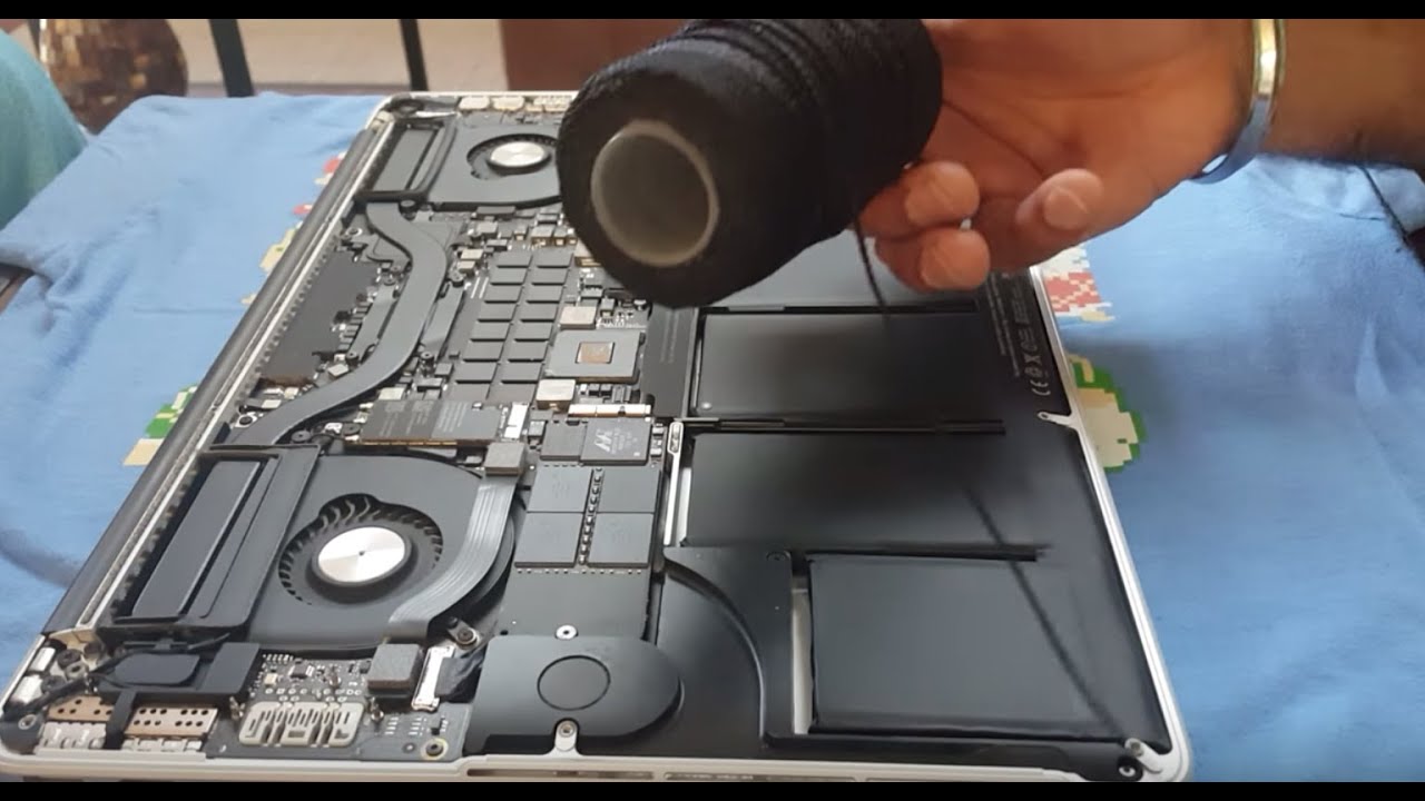 Remove A Macbook Glued Battery With A Thread Part 1 Of 2 Youtube