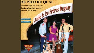 Video thumbnail of "Julie & Les frères Duguay - Les amoureux"