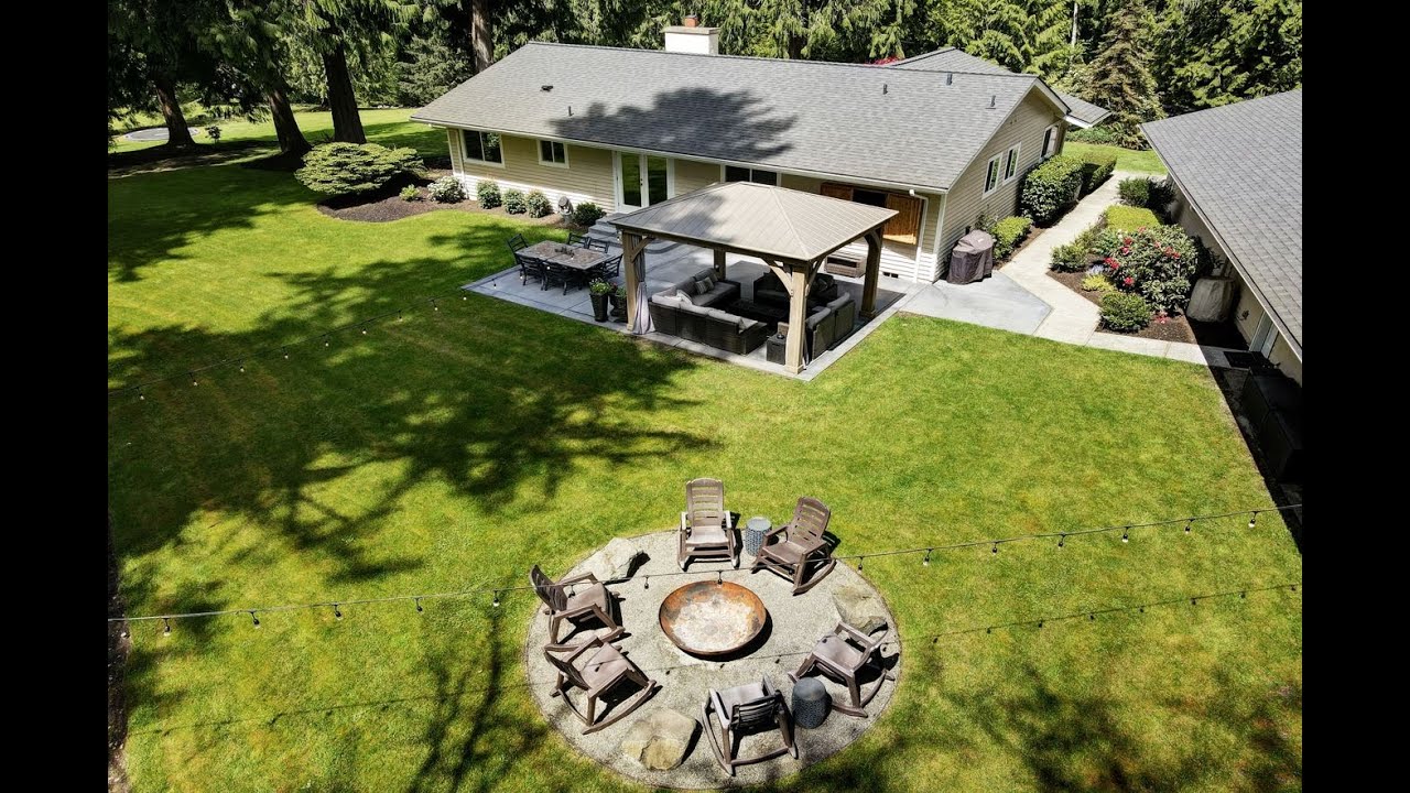 Home for Sale in Redmond, WA. Park-like living in a gated community. John Fiala Windermere