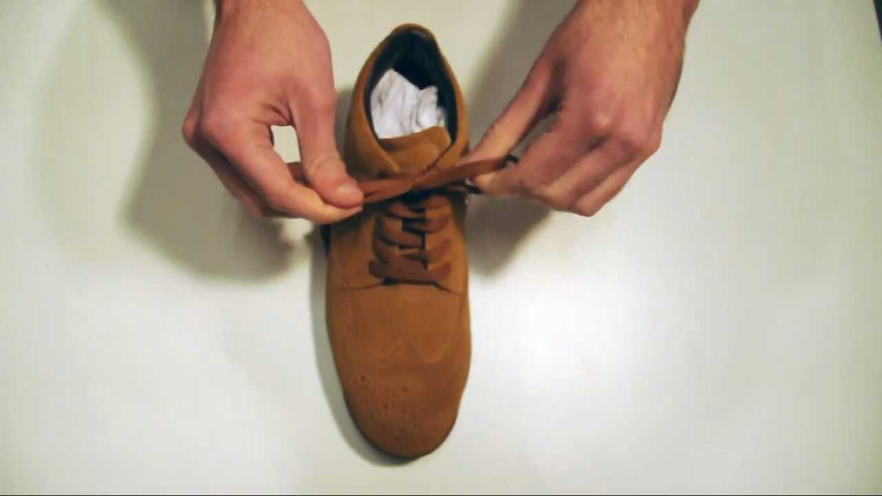 Il modo giusto di allacciarsi le scarpe - YouTube