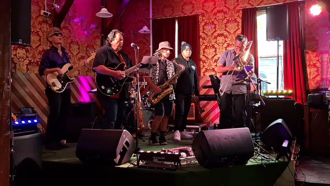 The Funk Rockets ~ 'Footprints' @The Comm