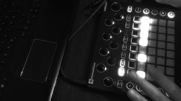 Novation Circuit pure melodic techno live set